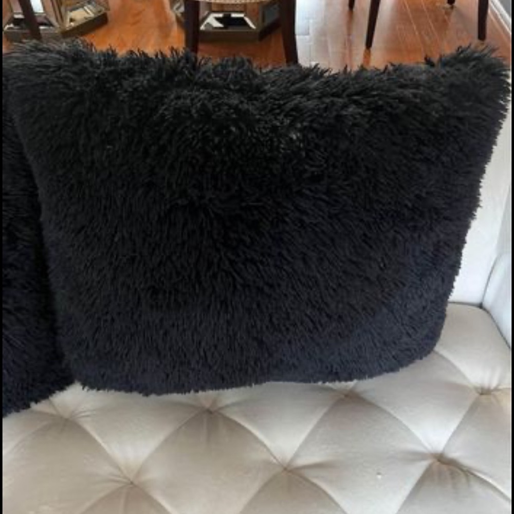 Accent pillows